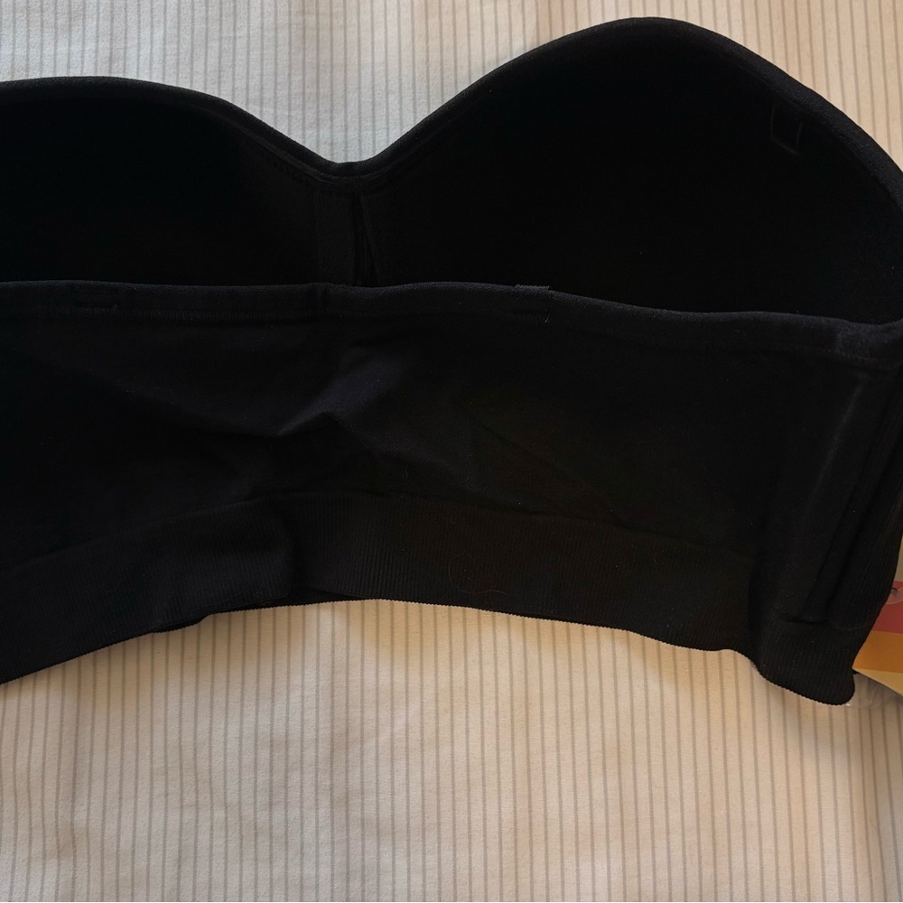 Seamless Strapless Black Bandeau Bra - - Picture 3 of 4
